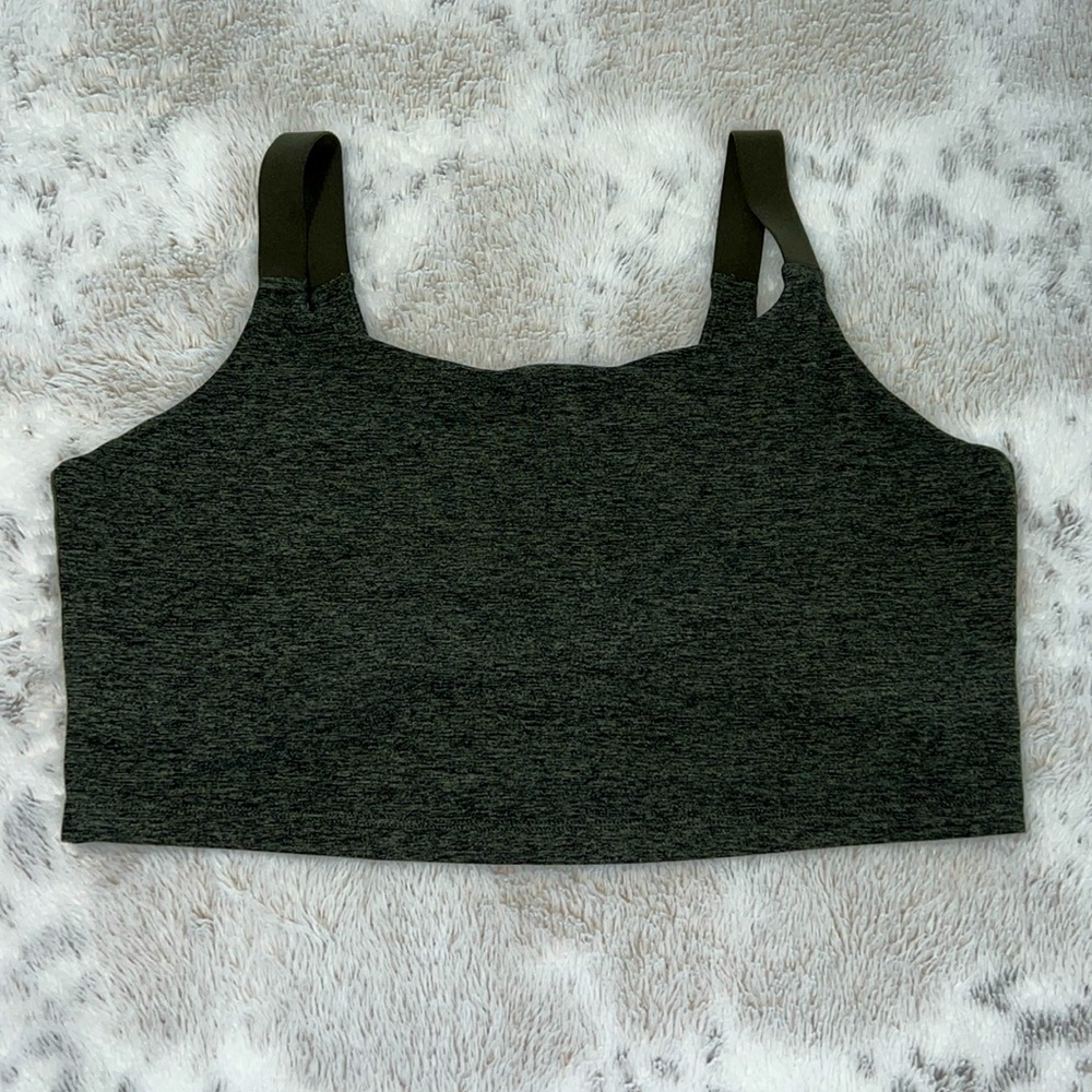 Offline Cropped Bra in Heathered Green